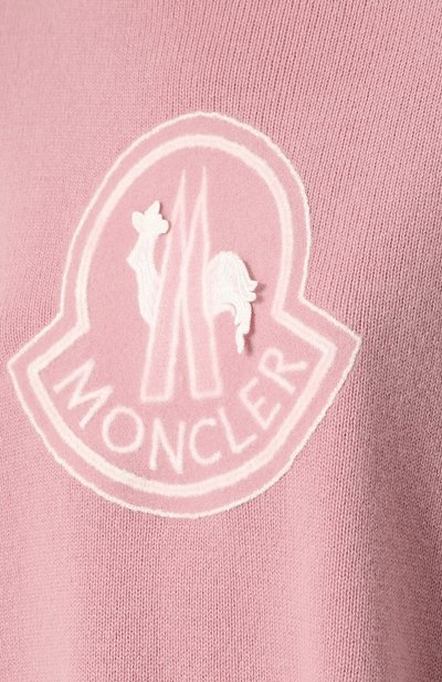 Пуловер из смеси шерсти и кашемира с логотипом бренда MONCLER розового цвета по цене 49950 руб., арт. D2-093-90505-52-9489X, фото 5 Пуловер из смеси шерсти и кашемира с логотипом бренда MONCLER, арт. D2-093-90505-52-9489X, фото 5