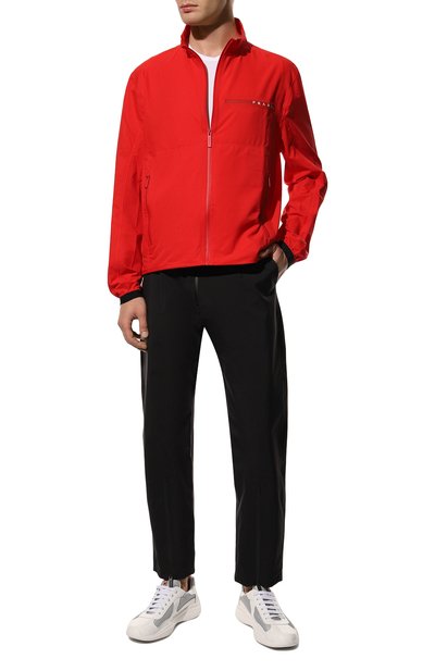 Куртка PRADA красного цвета по цене 215000 руб., арт. SGB452-1T2Z-F0D17-201, фото 2 Куртка PRADA, арт. SGB452-1T2Z-F0D17-201, фото 2
