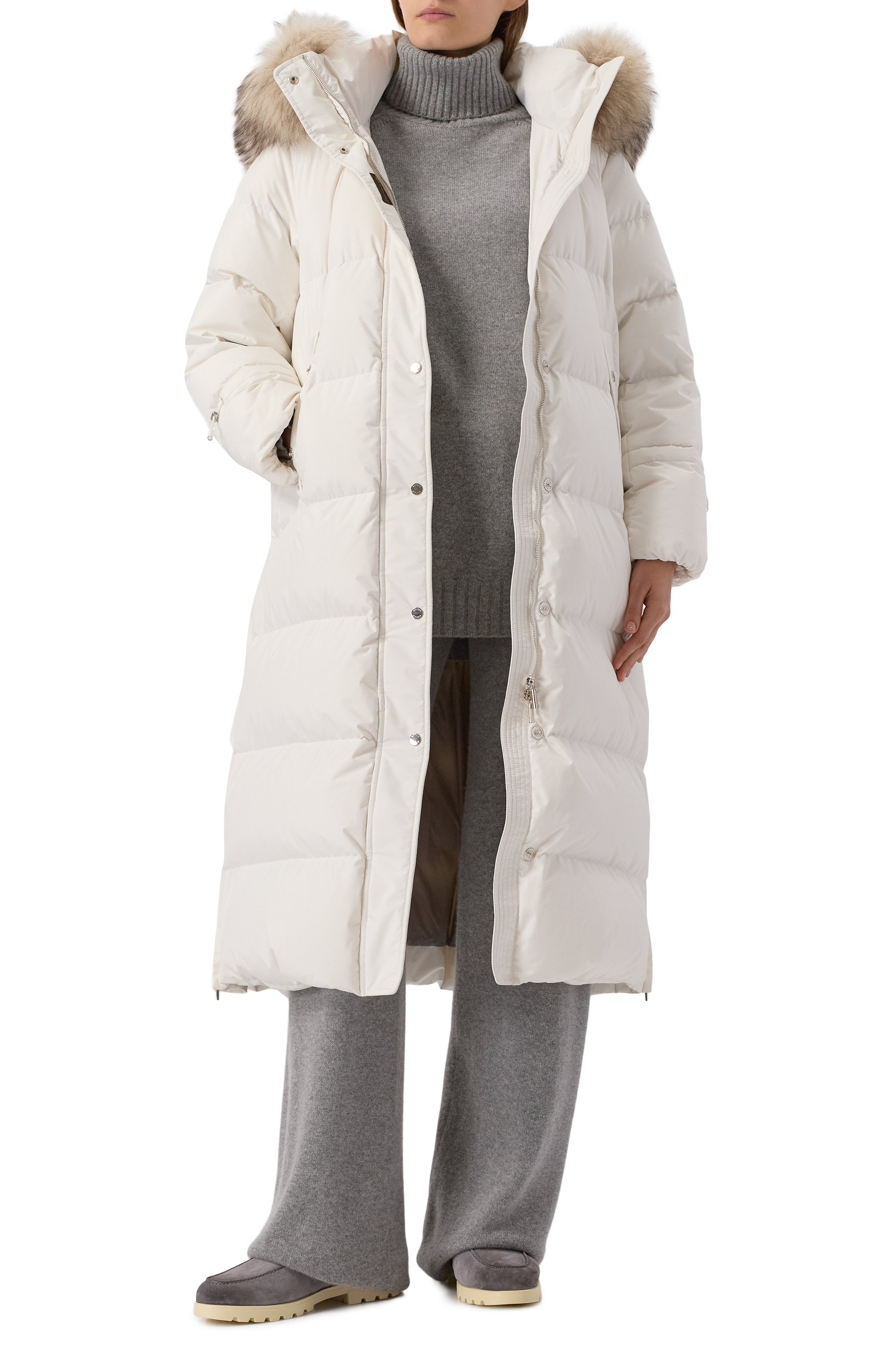 Пуховик breuil-stp MOORER белого цвета по цене 369500 руб., арт. BREUIL/STP, фото 2 Пуховик breuil-stp MOORER, арт. BREUIL/STP, фото 2