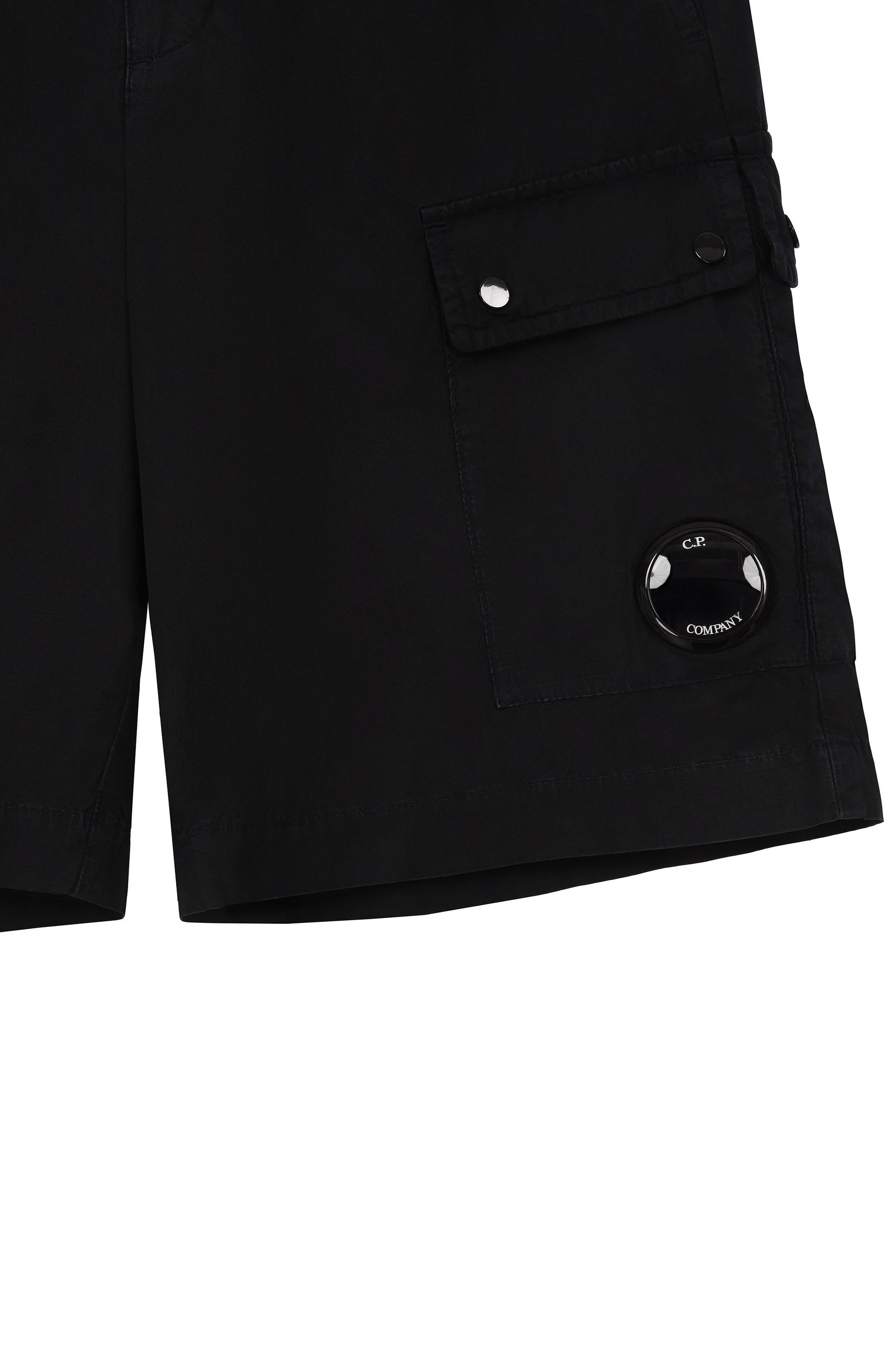 Хлопковые шорты-карго C.P. COMPANY темно-синего цвета по цене 21250 руб., арт. CUQ00G/LLC05, фото 3 Хлопковые шорты-карго C.P. COMPANY, арт. CUQ00G/LLC05, фото 3