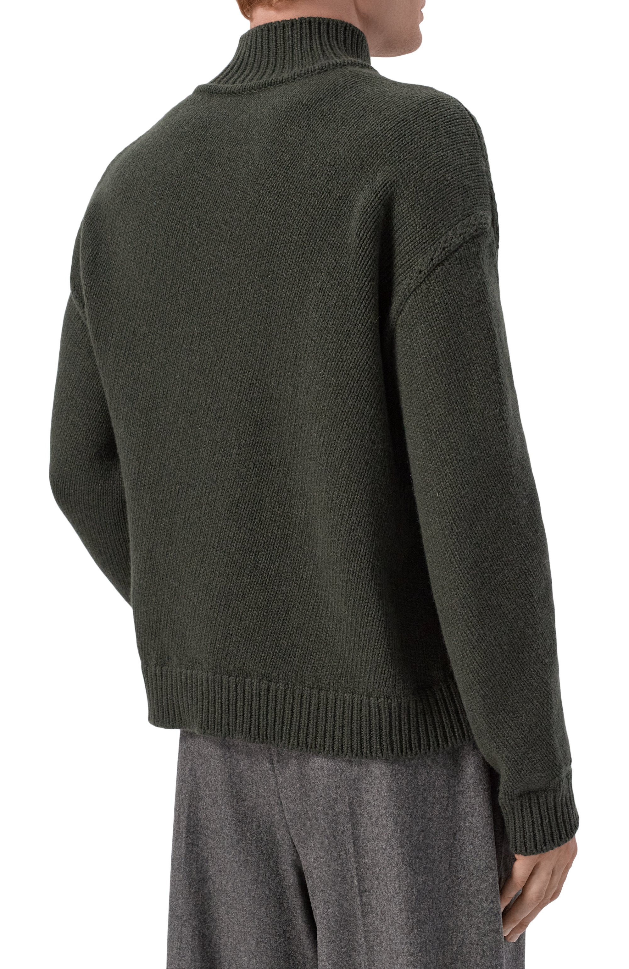 Свитер из шерсти и кашемира JIL SANDER хаки цвета по цене 169500 руб., арт. J22GP0313/J14860, фото 4 Свитер из шерсти и кашемира JIL SANDER, арт. J22GP0313/J14860, фото 4
