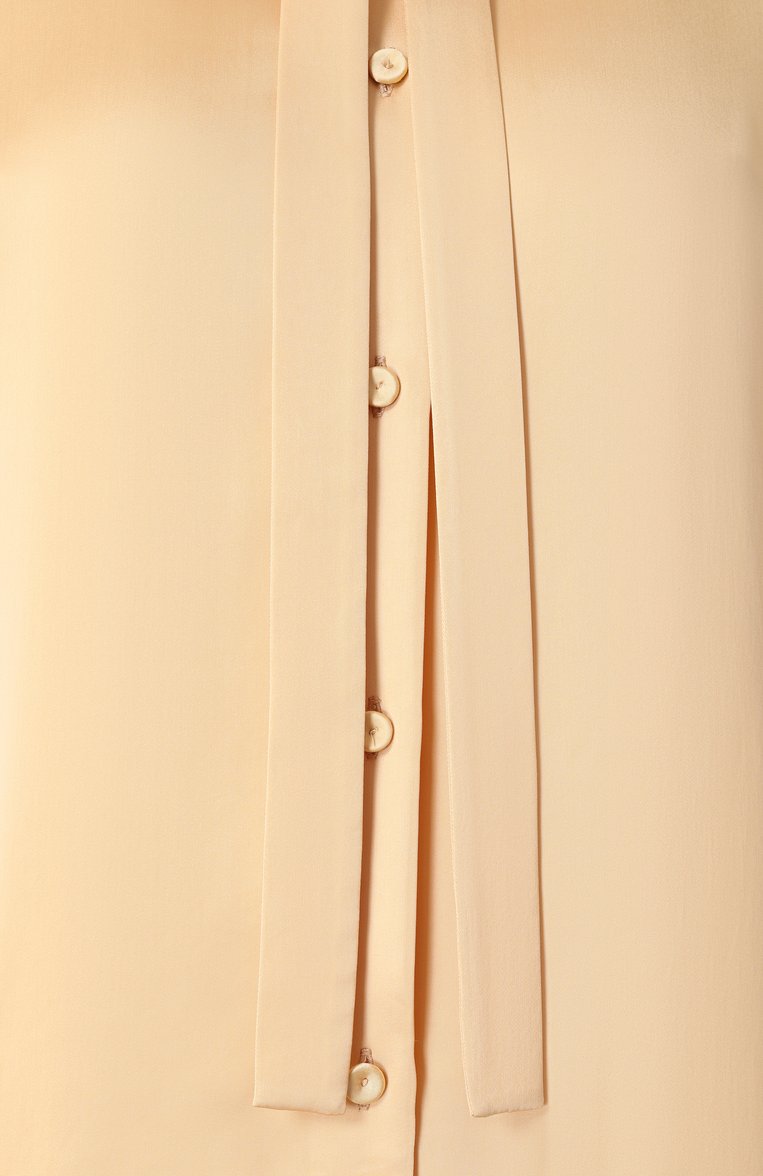 Женская блузка из вискозы JIL SANDER бежевого цвета, арт. J01DL0143-J65022 | Фото 6 (Материал внешний: Вискоза; Рукава: Длинные; Длина (для топов): Удлиненные; Женское Кросс-КТ: Блуза-одежда; Стили: Кэжуэл; Кросс-КТ: костюм; Принт: Без принта; Автоматизация ТО: Проставлено; Автоматизация состава: Проставлено)