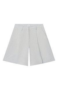 Светло-голубой