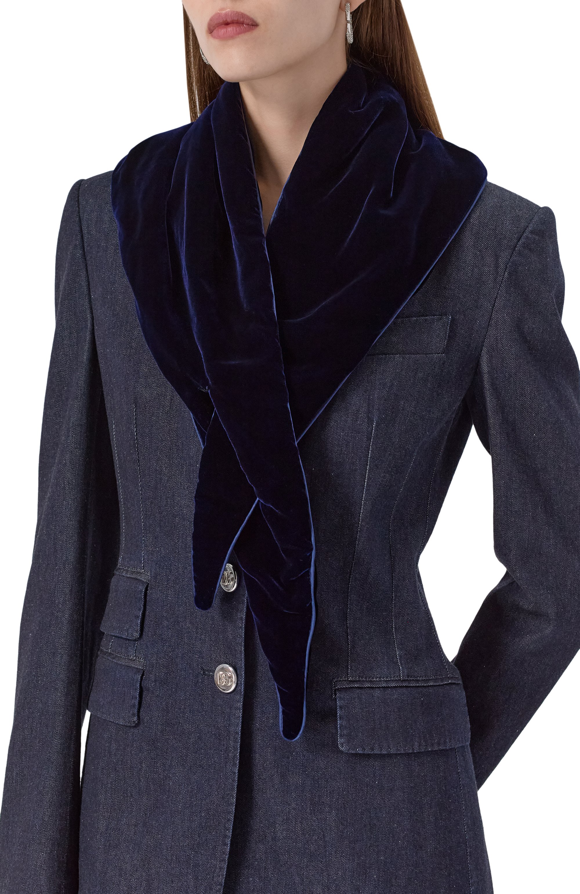 Платок из вискозы GIORGIO ARMANI темно-синего цвета по цене 66350 руб., арт. 795309/4F129, фото 2 Платок из вискозы GIORGIO ARMANI, арт. 795309/4F129, фото 2