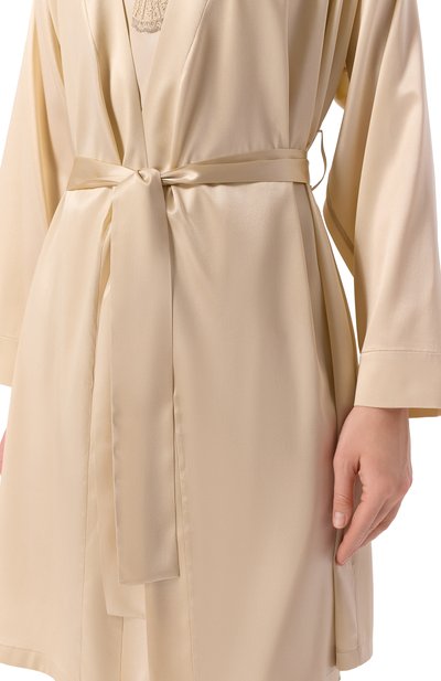 Шелковый халат I.D. SARRIERI желтого цвета по цене 104150 руб., арт. M2566, фото 4 Шелковый халат I.D. SARRIERI, арт. M2566, фото 4