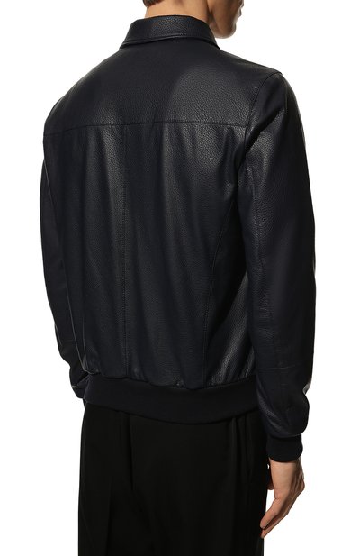 Кожаный бомбер ANDREA CAMPAGNA темно-синего цвета по цене 433500 руб., арт. A2T911/5700, фото 4 Кожаный бомбер ANDREA CAMPAGNA, арт. A2T911/5700, фото 4