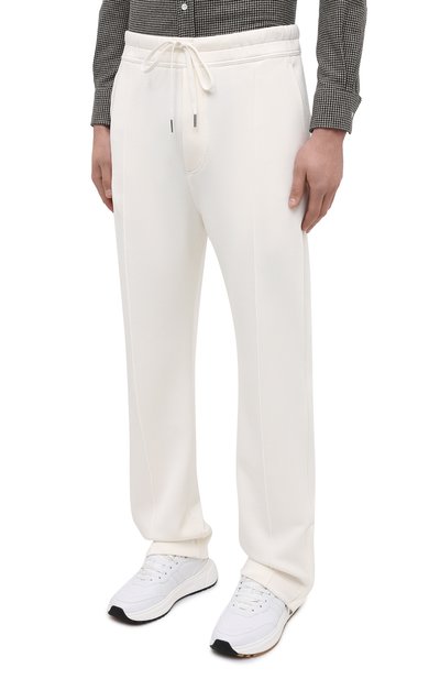 Брюки TOM FORD белого цвета по цене 160000 руб., арт. TFJ997/BV271, фото 3 Брюки TOM FORD, арт. TFJ997/BV271, фото 3