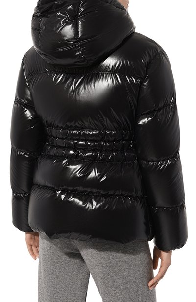 Пуховик tavele MONCLER черного цвета по цене 194500 руб., арт. 1A001.25/5963V, фото 4 Пуховик tavele MONCLER, арт. 1A001.25/5963V, фото 4