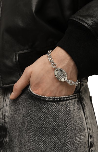 Браслет DSQUARED2 серебряного цвета по цене 23100 руб., арт. ARM0173 37200001, фото 2 Браслет DSQUARED2, арт. ARM0173 37200001, фото 2