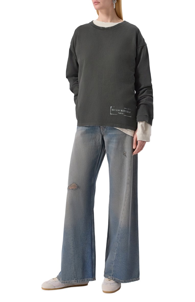 Женская хлопковый лонгслив MAISON MARGIELA черного цвета, арт. S51GC0535/S24567 | Фото 2 (Длина (для топов): Стандартные; Материал внешний: Хлопок; Рукава: Длинные; Стили: Кэжуэл; Женское Кросс-КТ: Лонгслив-одежда; Принт: Без принта)