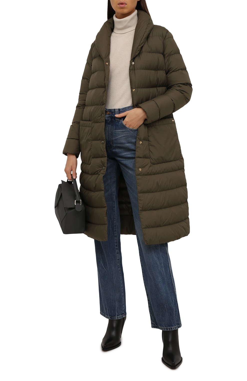 Пуховик WOOLRICH темно-зеленого цвета по цене 56700 руб., арт. CFWW0U0509FR/UT2635, фото 2 Пуховик WOOLRICH, арт. CFWW0U0509FR/UT2635, фото 2