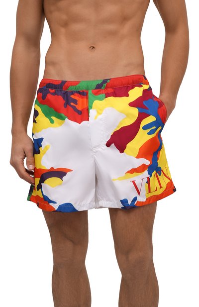Плавки-шорты VALENTINO разноцветного цвета по цене 58950 руб., арт. WV3UH0287JB, фото 2 Плавки-шорты VALENTINO, арт. WV3UH0287JB, фото 2