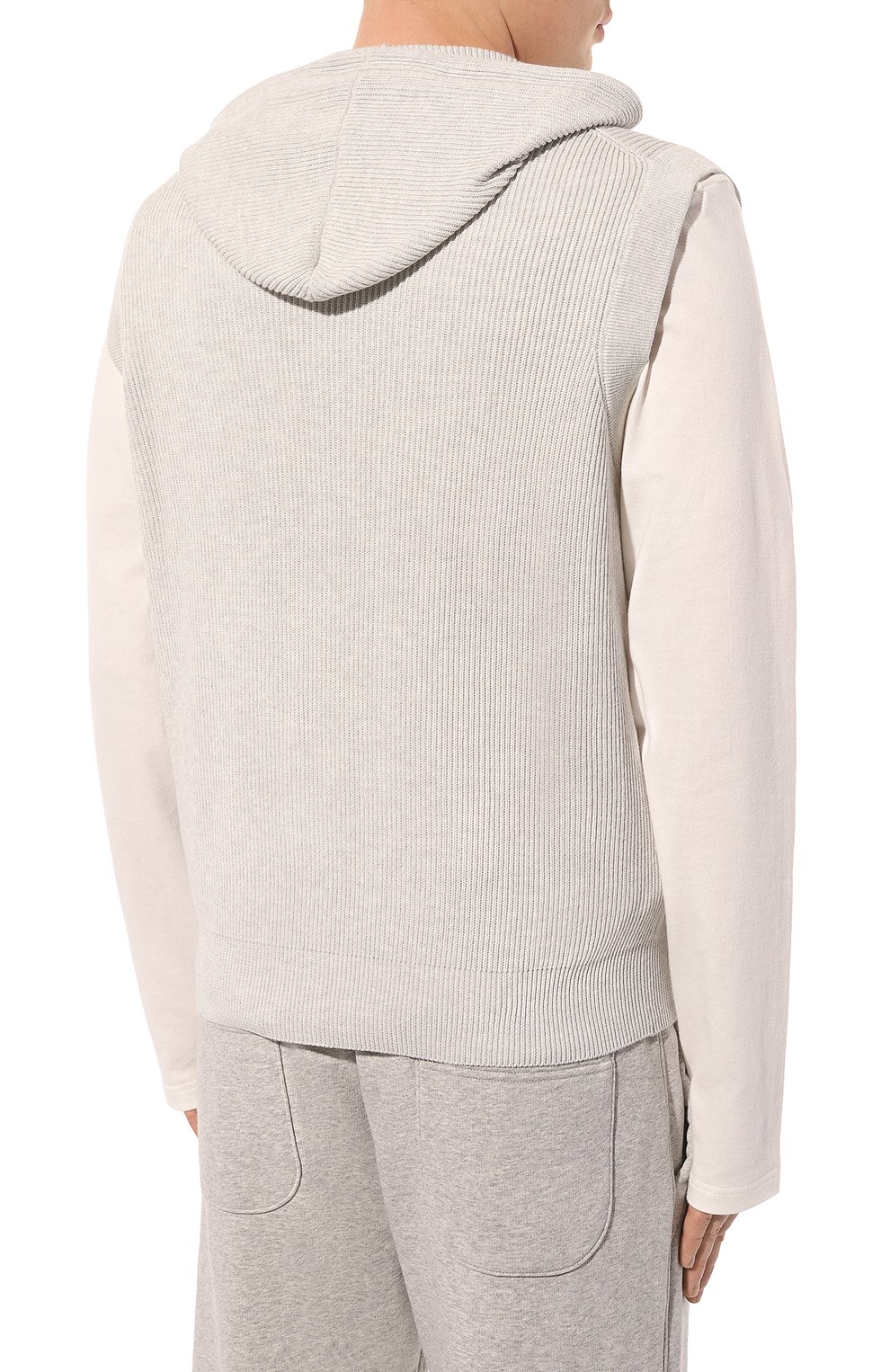 Хлопковый жилет BRUNELLO CUCINELLI светло-серого цвета по цене 160500 руб., арт. M2920B2308, фото 4 Хлопковый жилет BRUNELLO CUCINELLI, арт. M2920B2308, фото 4