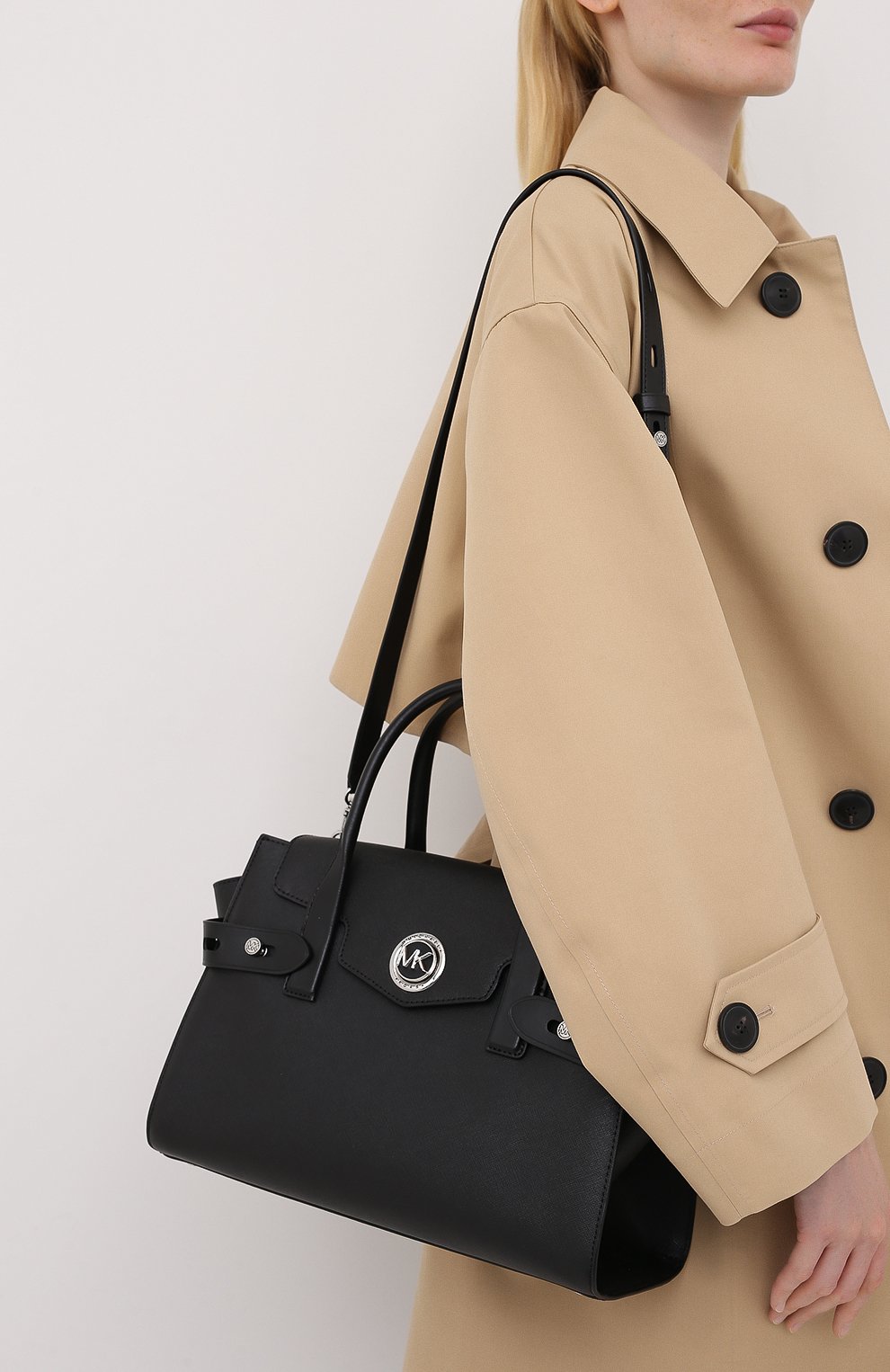 Сумка carmen MICHAEL MICHAEL KORS черного цвета по цене 59350 руб., арт. 30S0SNMS3L, фото 5 Сумка carmen MICHAEL MICHAEL KORS, арт. 30S0SNMS3L, фото 5