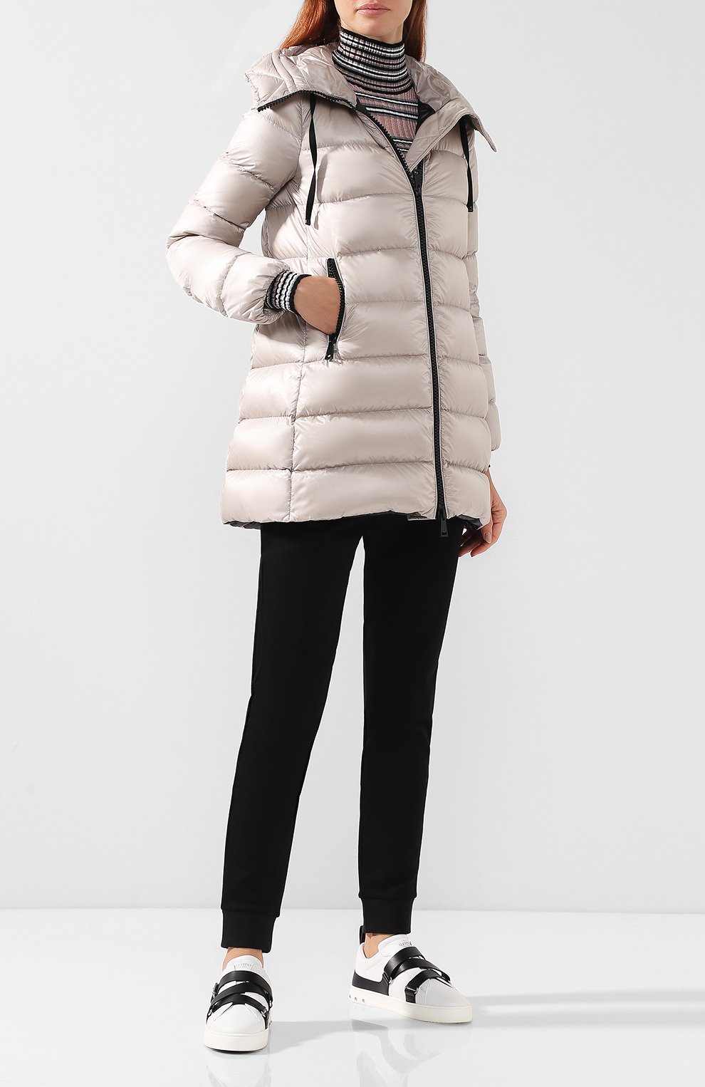 Пуховик на молнии с капюшоном MONCLER, арт. D2-093-49319-49-53052, фото 2