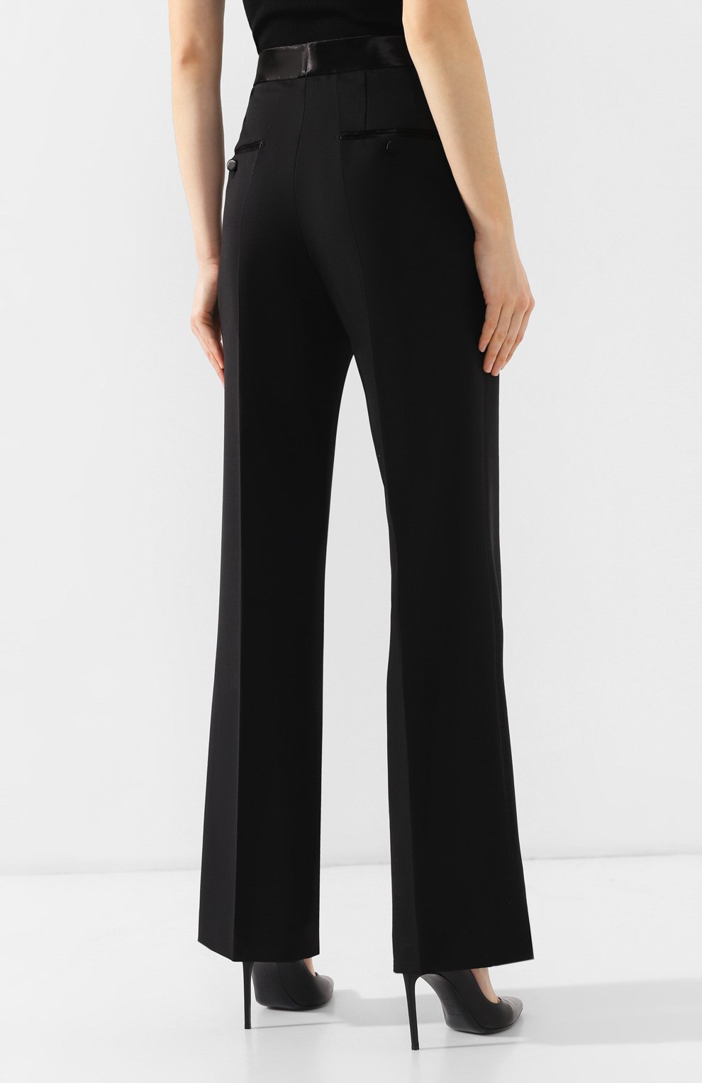 Брюки со стрелками HELMUT LANG черного цвета по цене 55150 руб., арт. I09HW205, фото 4 Брюки со стрелками HELMUT LANG, арт. I09HW205, фото 4