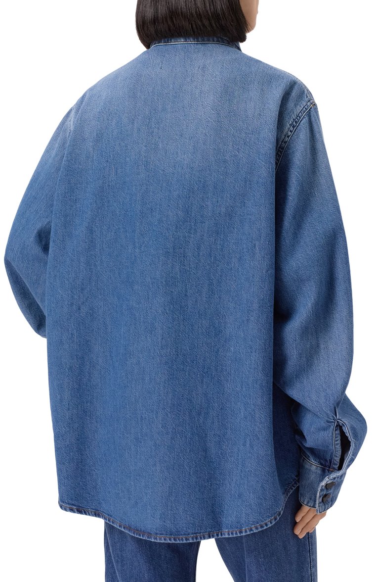 Женская джинсовая рубашка 3X1 голубого цвета, арт. 31-WT3G64-DR09RG/ESSENTIAL SHIRT | Фото 4 (Материал внешний: Хлопок, Деним; Длина (для топов): Удлиненные; Рукава: Длинные; Стили: Кэжуэл; Кросс-КТ: Деним; Принт: Без принта; Женское Кросс-КТ: Рубашка-одежда; Автоматизация состава: Проставлено; Автоматизация ТО: Проставлено)