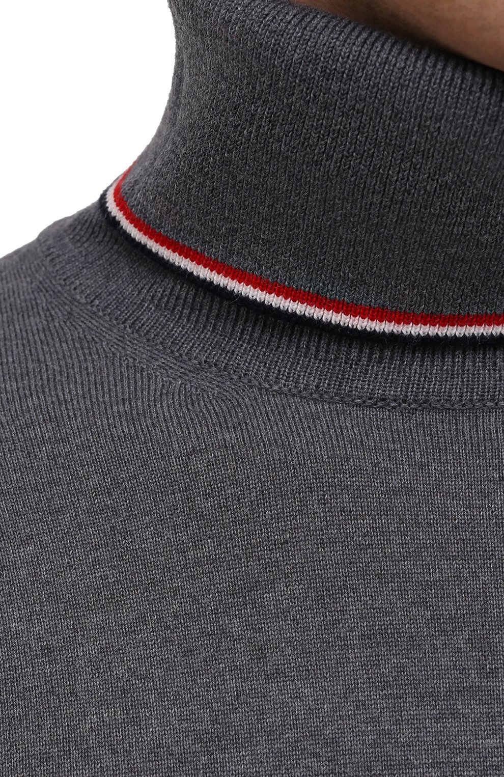 Шерстяная водолазка MONCLER серого цвета по цене 66550 руб., арт. G2-091-9F000-03-M1131, фото 5 Шерстяная водолазка MONCLER, арт. G2-091-9F000-03-M1131, фото 5