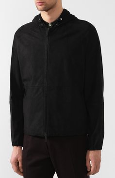 Мужская кожаная куртка с капюшоном BERLUTI черного цвета, арт. R14LBU45-004 | Фото 3 (Статус проверки: Проверено, Проверена категория; Мужское Кросс-КТ: Кожа и замша, Верхняя одежда; Длина (верхняя одежда): Короткие; Рукава: Длинные; Кросс-КТ: Куртка; Материал внешний: Натуральная кожа; Материал сплава: Проставлено, Проверено; Драгоценные камни: Проставлено; Стили: Кэжуэл)