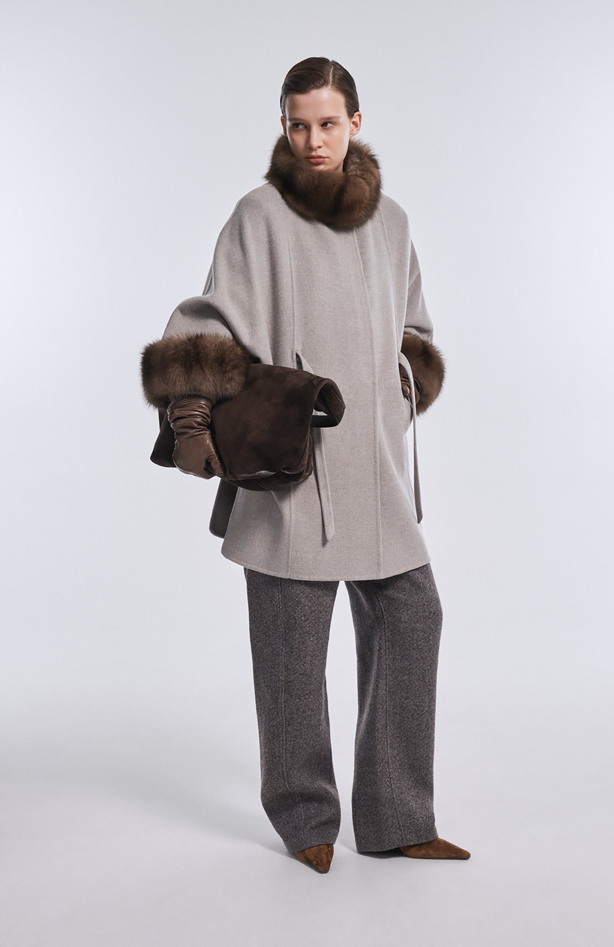 Кейп из шерсти и кашемира с отделкой из соболя MVST, арт. FTBKB-Y681-1SB/LP1368, фото 6