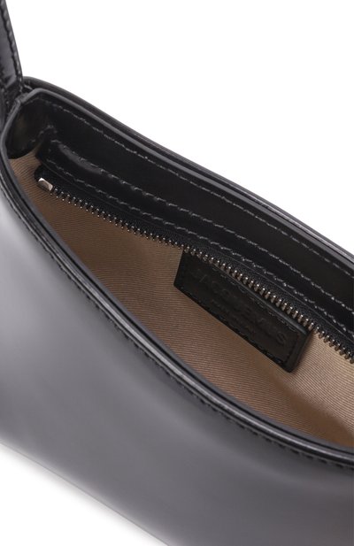 Сумка le petit bisou JACQUEMUS черного цвета по цене 84450 руб., арт. 26EBAW00454/AC18A01, фото 5 Сумка le petit bisou JACQUEMUS, арт. 26EBAW00454/AC18A01, фото 5