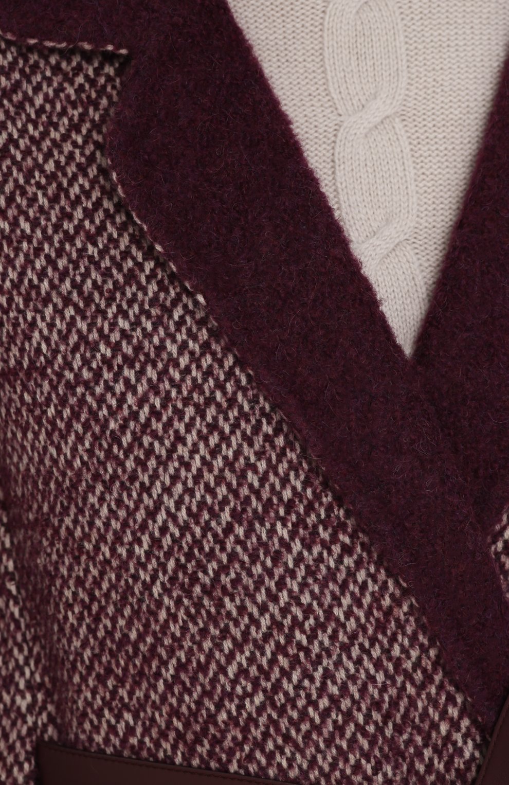 Шерстяное пальто с поясом LORO PIANA бордового цвета по цене 260500 руб., арт. FAG3273, фото 5 Шерстяное пальто с поясом LORO PIANA, арт. FAG3273, фото 5