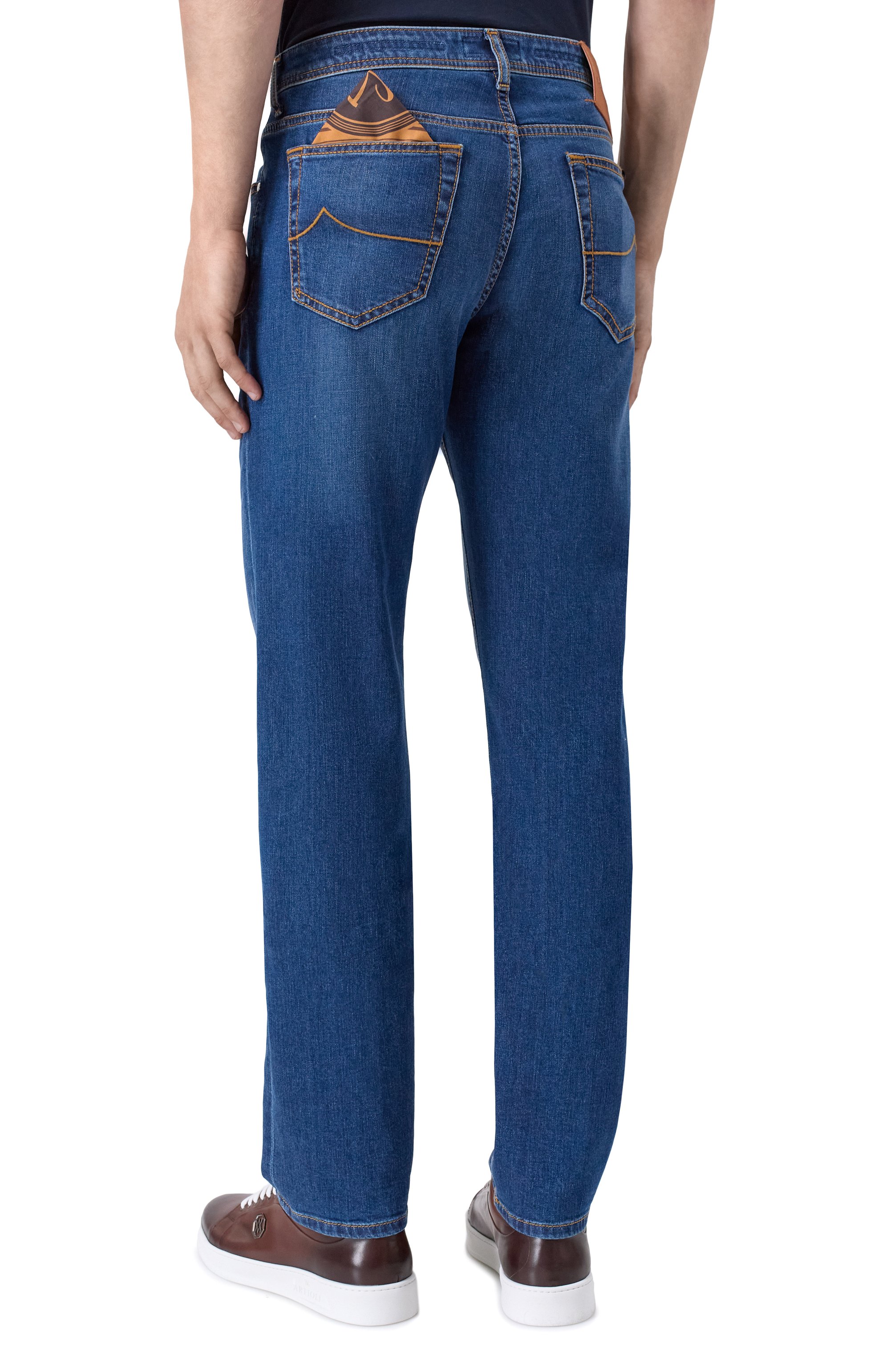 Джинсы bard JACOB COHEN синего цвета по цене 82500 руб., арт. JUM_QM004 073 S4324 V1, фото 4 Джинсы bard JACOB COHEN, арт. JUM_QM004 073 S4324 V1, фото 4