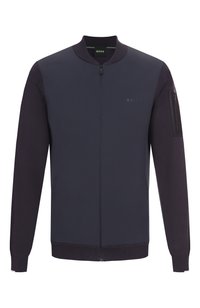 Темно-синий