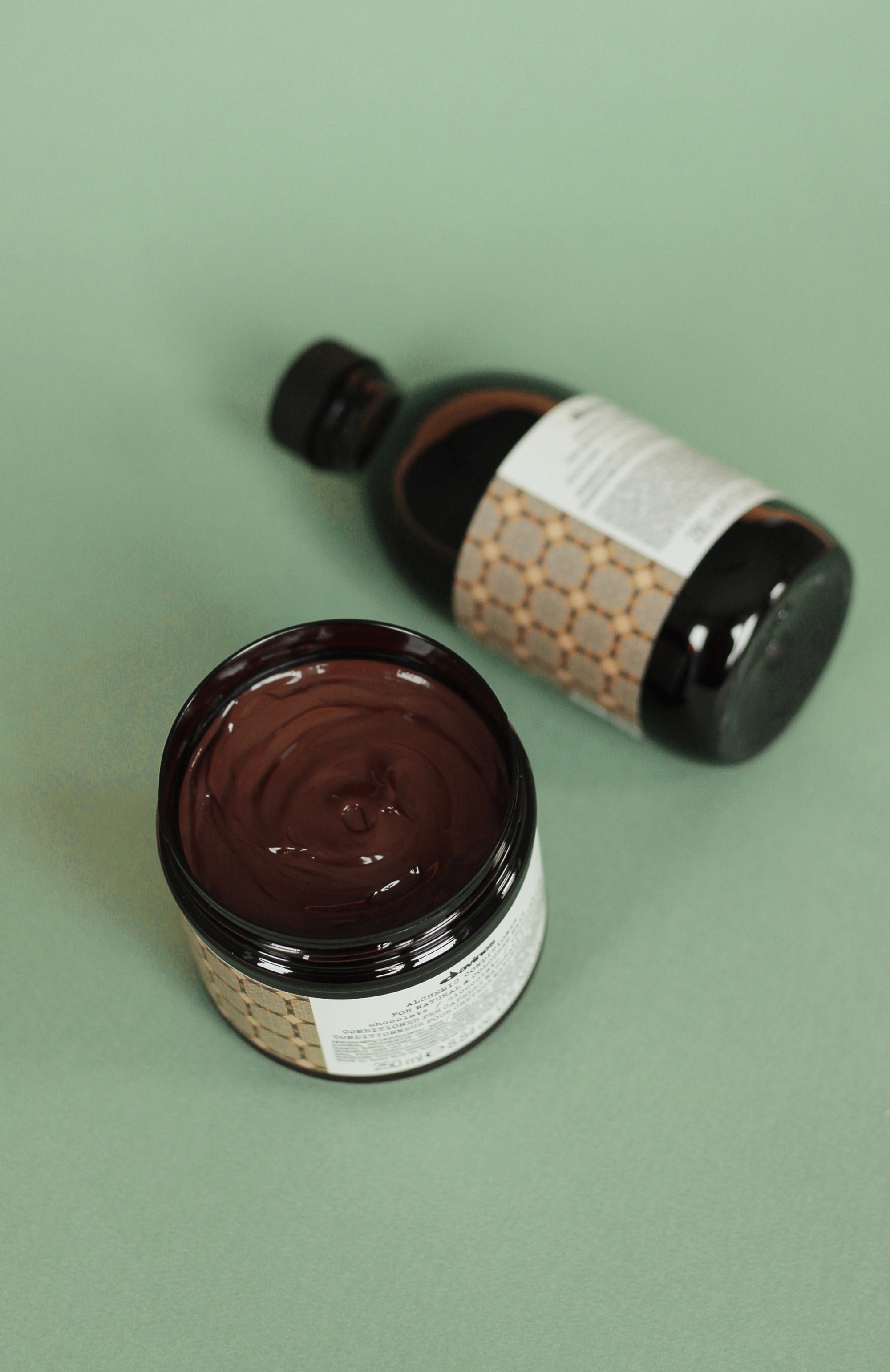 Кондиционер для натуральных и окрашенных волос alchemic, шоколад (250ml) DAVINES, арт. 67227, фото 2