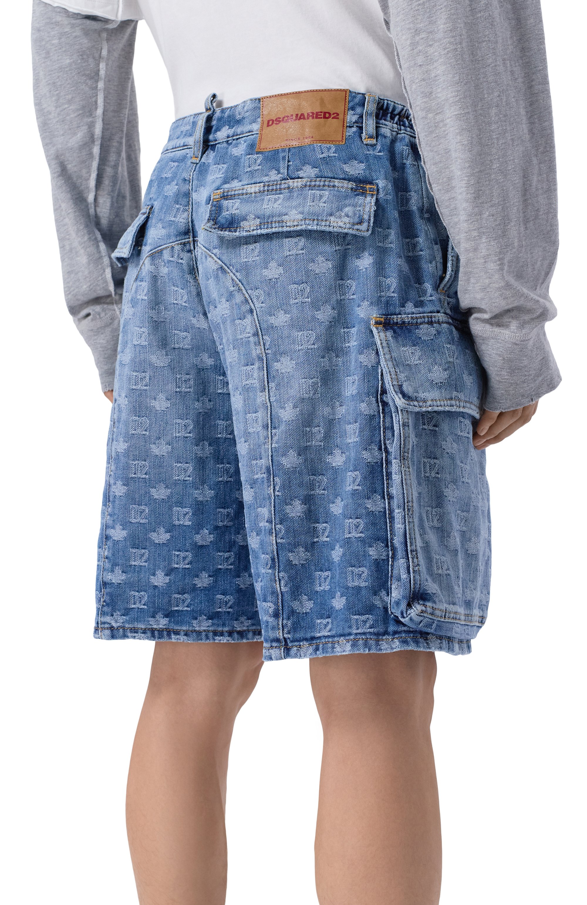 Джинсовые шорты DSQUARED2 синего цвета по цене 69950 руб., арт. S74MU0980/D30023, фото 4 Джинсовые шорты DSQUARED2, арт. S74MU0980/D30023, фото 4