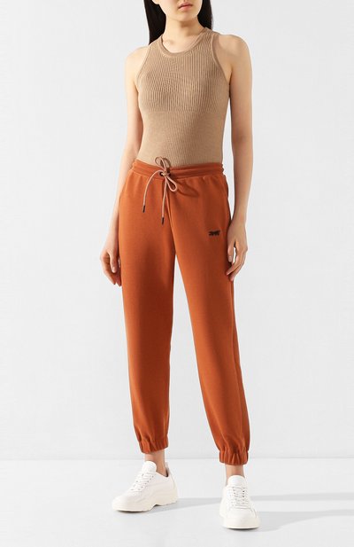 Майка reebok x victoria beckham REEBOK бежевого цвета по цене 6240 руб., арт. GE5588, фото 2 Майка reebok x victoria beckham REEBOK, арт. GE5588, фото 2