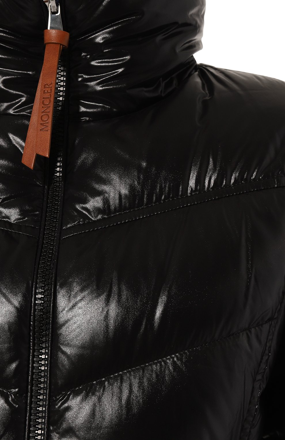 Пуховик gast MONCLER черного цвета по цене 154000 руб., арт. 1A000-80-5963V, фото 5 Пуховик gast MONCLER, арт. 1A000-80-5963V, фото 5