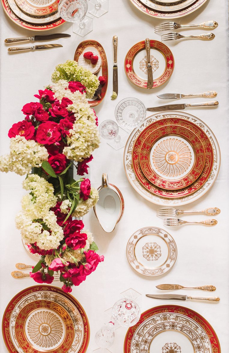 Кофейник aux rois rouge BERNARDAUD красного цвета, арт. G653/34 | Фото 2 (Коллекция: Aux Rois Rouge; Региональные ограничения белый список (Axapta Mercury): Не проставлено; Нос: Не проставлено; Ограничения доставки: fragile-2)