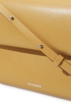 Женская сумка folded small JIL SANDER желтого цвета, арт. J07VL0028/P5355 | Фото 3 (Драгоценные камни: Проставлено; Размер: small; Материал сплава: Проставлено; Ремень/цепочка: На ремешке; Материал: Натуральная кожа)