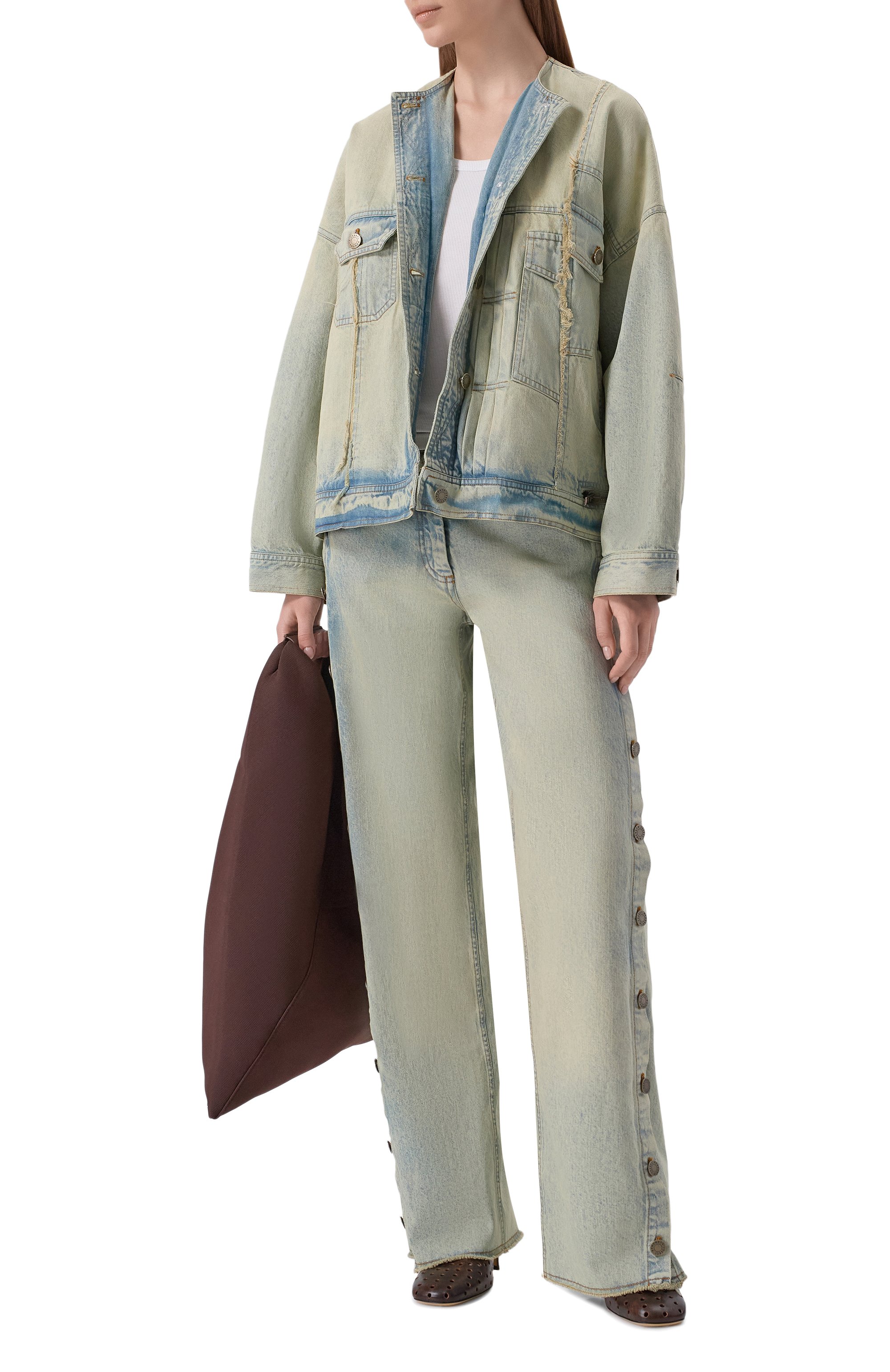 Джинсы ISABEL BENENATO голубого цвета по цене 92150 руб., арт. DW52DS26, фото 2 Джинсы ISABEL BENENATO, арт. DW52DS26, фото 2