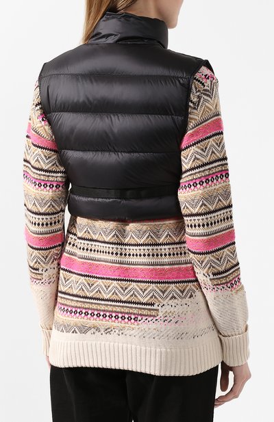 Пуховый жилет pettorina MONCLER черного цвета по цене 28900 руб., арт. F1-093-3G500-00-C0459, фото 4 Пуховый жилет pettorina MONCLER, арт. F1-093-3G500-00-C0459, фото 4