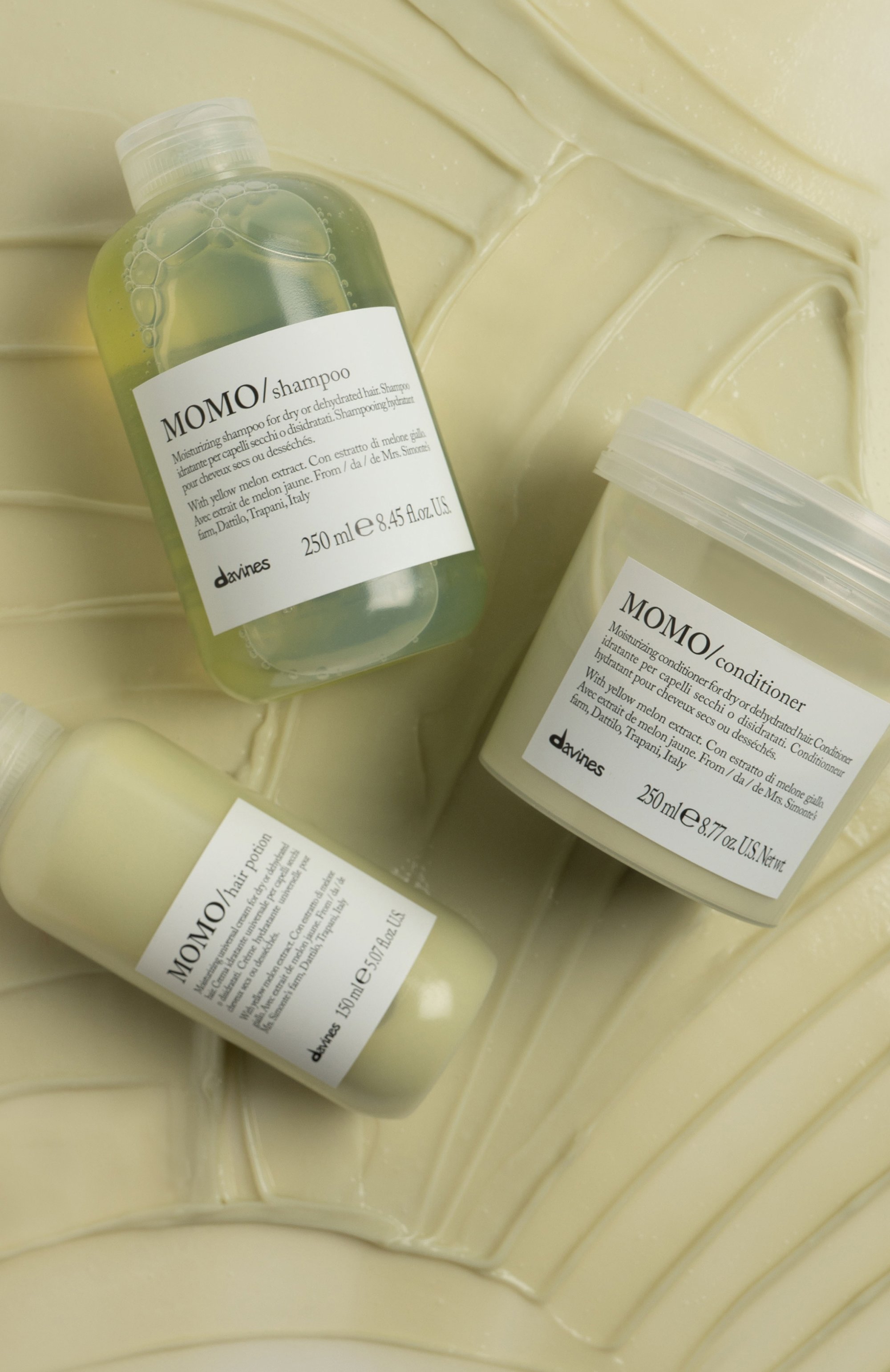 Увлажняющий кондиционер, облегчающий расчесывание волос, momo (250ml) DAVINES бесцветного цвета по цене 4280 руб., арт. 75607, фото 2 Увлажняющий кондиционер, облегчающий расчесывание волос, momo (250ml) DAVINES, арт. 75607, фото 2