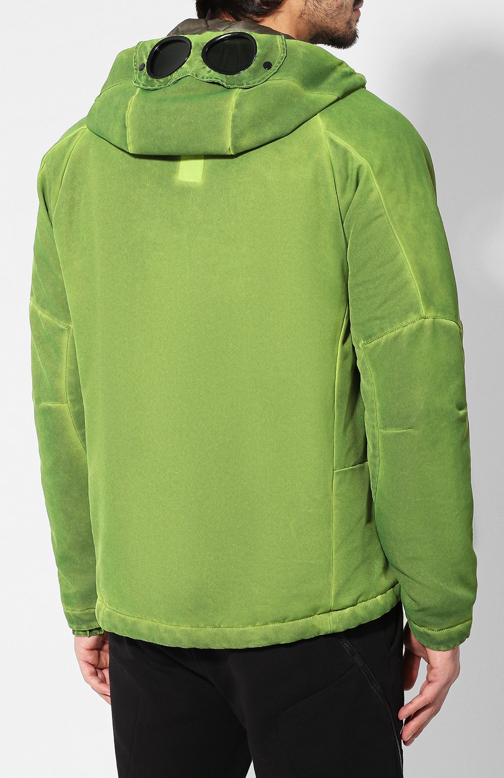 Утепленная куртка C.P. COMPANY зеленого цвета по цене 76400 руб., арт. 07CM0W079A-005575S, фото 4 Утепленная куртка C.P. COMPANY, арт. 07CM0W079A-005575S, фото 4