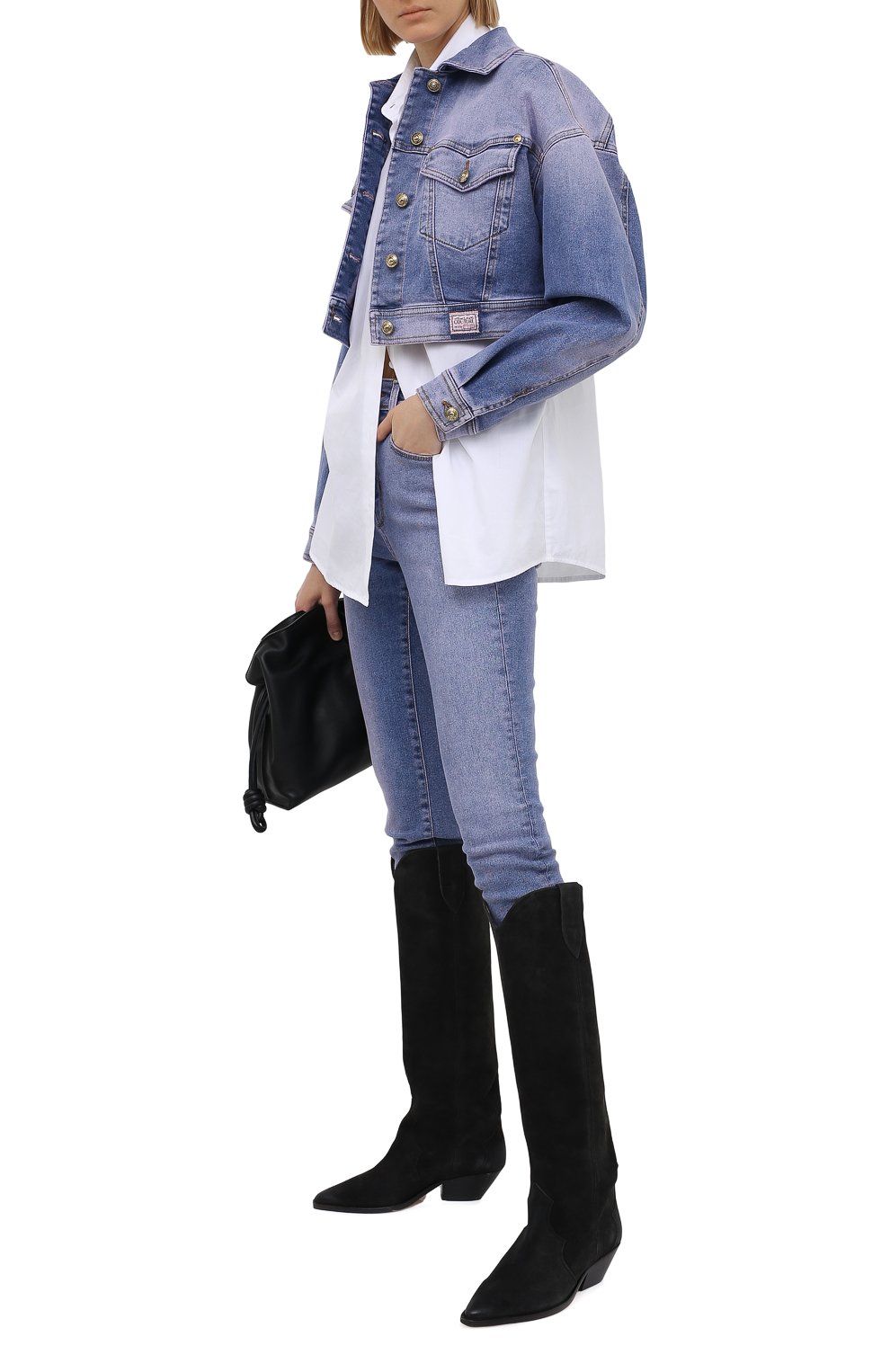 Джинсовая куртка VERSACE JEANS COUTURE голубого цвета по цене 54450 руб., арт. C0HWA960-WDP416/AR97Y, фото 2 Джинсовая куртка VERSACE JEANS COUTURE, арт. C0HWA960-WDP416/AR97Y, фото 2
