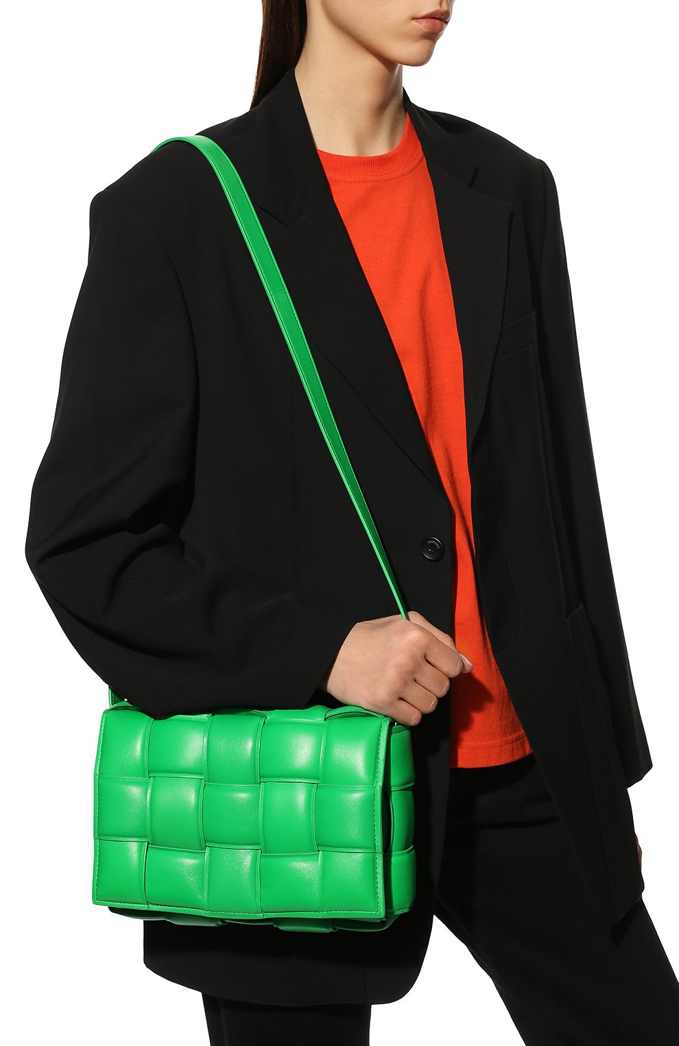 Сумка padded cassette BOTTEGA VENETA зеленого цвета по цене 523000 руб., арт. 591970/VCQR1, фото 2 Сумка padded cassette BOTTEGA VENETA, арт. 591970/VCQR1, фото 2