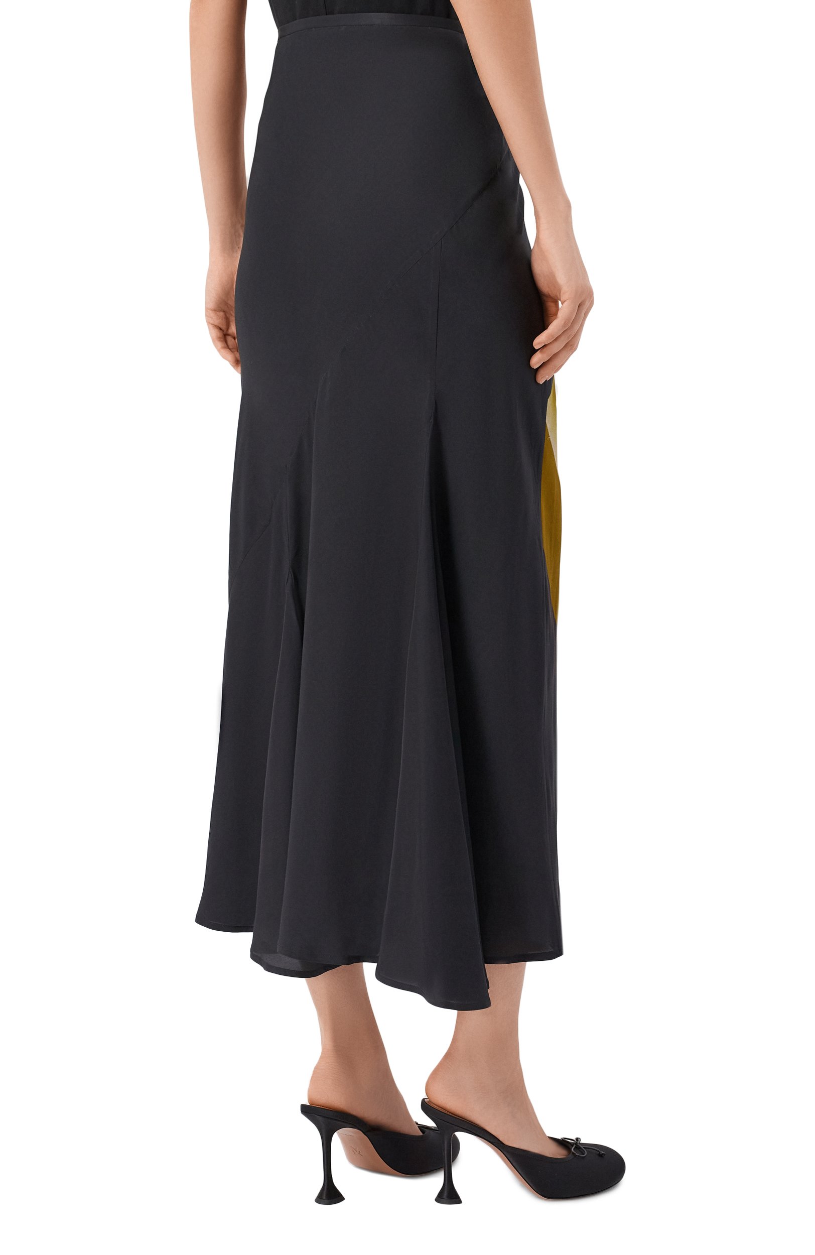 Юбка из вискозы DRIES VAN NOTEN черного цвета по цене 128000 руб., арт. 262-010811/4087, фото 4 Юбка из вискозы DRIES VAN NOTEN, арт. 262-010811/4087, фото 4