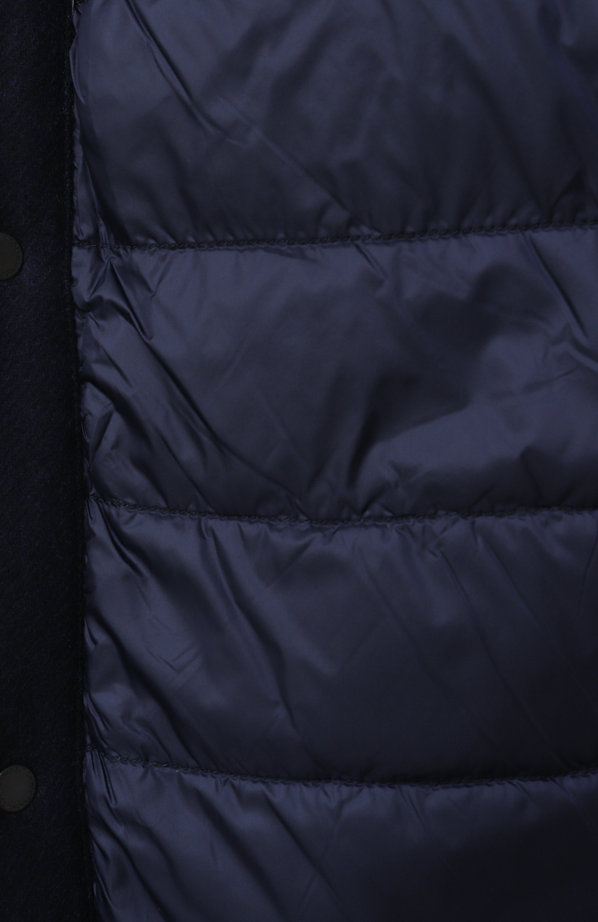 Пуховая куртка-рубашка WOOLRICH темно-синего цвета по цене 52500 руб., арт. CFWOOS0158MRUT3190, фото 7 Пуховая куртка-рубашка WOOLRICH, арт. CFWOOS0158MRUT3190, фото 7