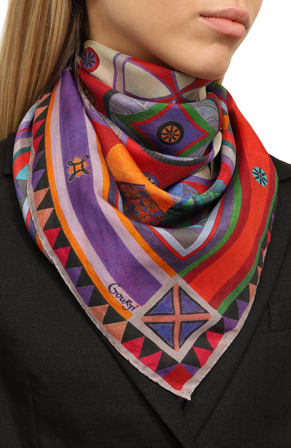Шелковый платок грузия GOURJI разноцветного цвета по цене 14990 руб., арт. T26GR1, фото 2 Шелковый платок грузия GOURJI, арт. T26GR1, фото 2