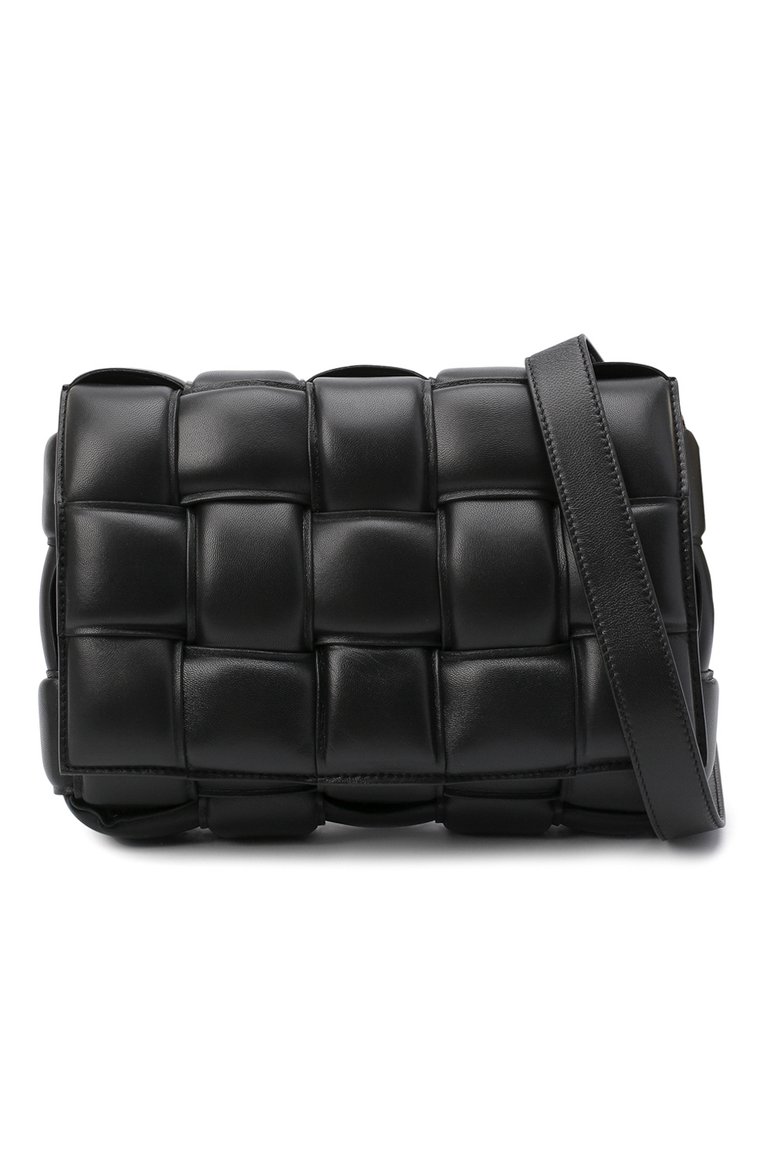 Женская сумка padded cassette BOTTEGA VENETA черного цвета, арт. 591970/VCQR1 | Фото 5 (Материал: Натуральная кожа; Сумки-технические: Сумки через плечо; Ремень/цепочка: На ремешке; Размер: medium; Реги�ональные ограничения белый список (Axapta Mercury): RU; Материал сплава: Проставлено; Драгоценные камни: Проставлено)