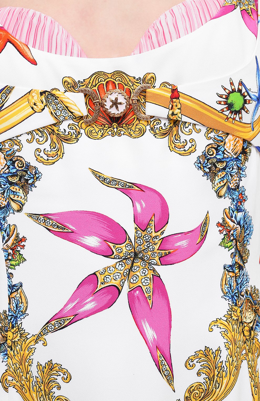 Платье из вискозы VERSACE разноцветного цвета по цене 436000 руб., арт. A89189/1F00958, фото 5 Платье из вискозы VERSACE, арт. A89189/1F00958, фото 5