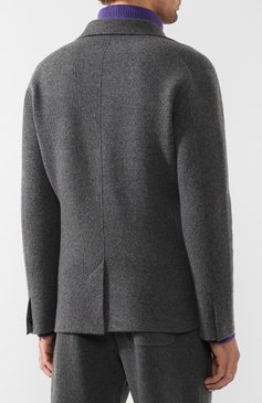 Мужской пиджак из смеси кашемира и шерсти BERLUTI серого цвета, арт. R14KJL20-YACQ | Фото 4 (Материал внешний: Шерсть, Кашемир; Длина (для топов): Стандартные; Статус проверки: Проверено, Проверена категория; Рукава: Длинные; 1-2-бортные: Однобортные; Пиджаки М: Приталенный; Случай: Повседневный; Стили: Кэжуэл; Кросс-КТ: Трикотаж; Драгоценные камни: Проставлено; Материал сплава: Проставлено, Проверено)