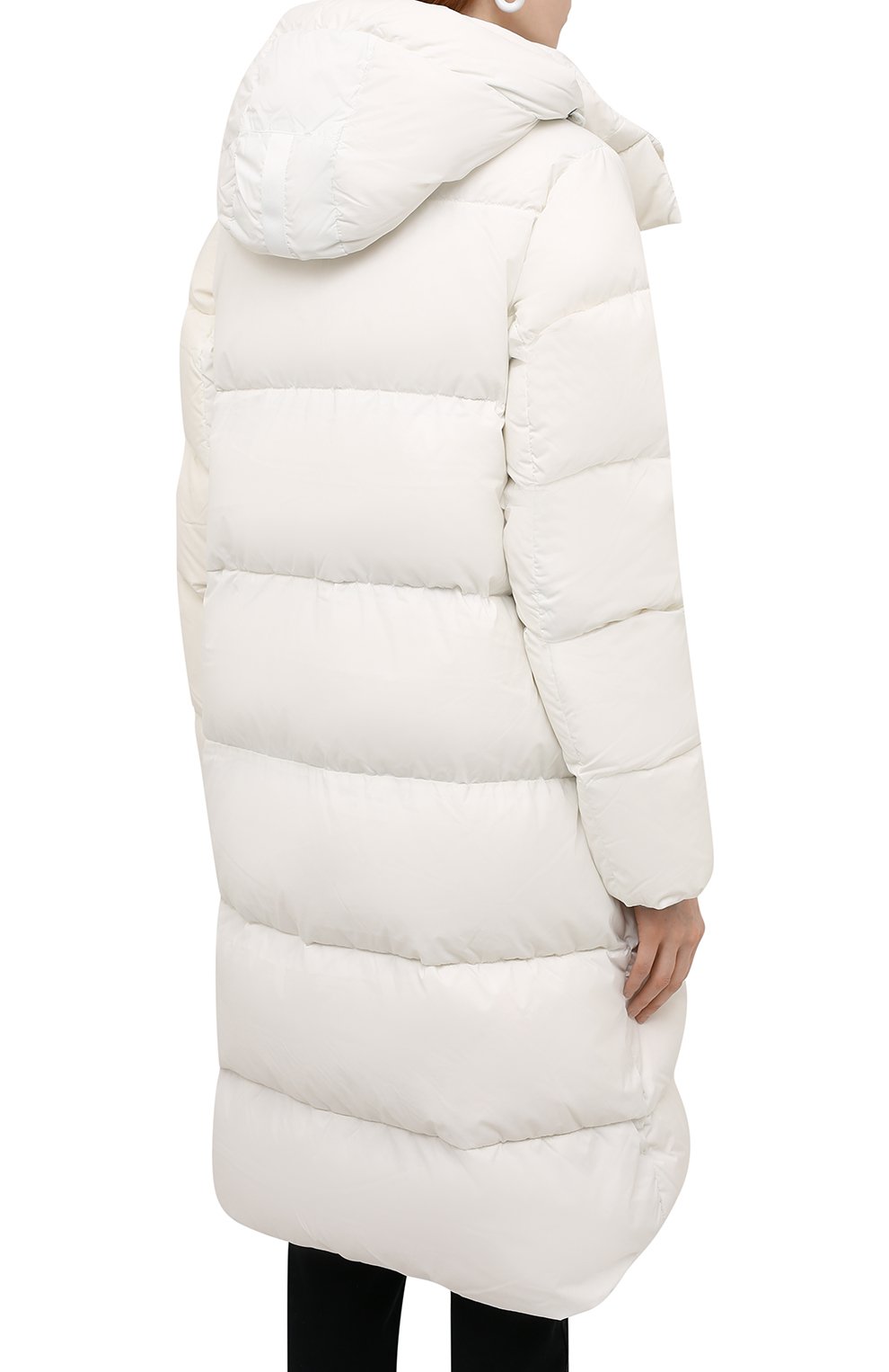 Пуховик CANADA GOOSE белого цвета по цене 146000 руб., арт. 2610LB1, фото 4 Пуховик CANADA GOOSE, арт. 2610LB1, фото 4
