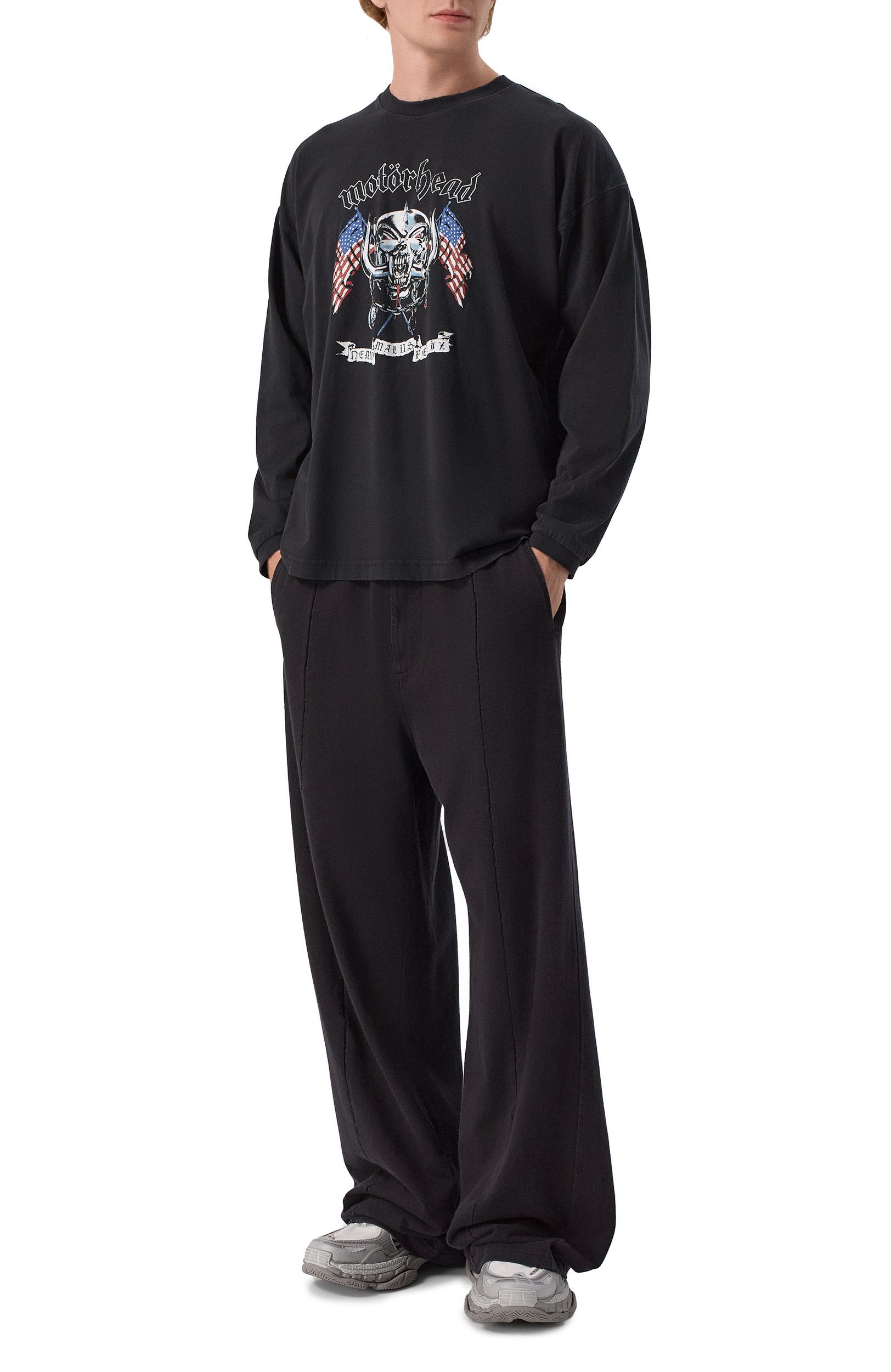 Хлопковый лонгслив vetements x motörhead VETEMENTS черного цвета по цене 109500 руб., арт. MH27LS238B, фото 2 Хлопковый лонгслив vetements x motörhead VETEMENTS, арт. MH27LS238B, фото 2