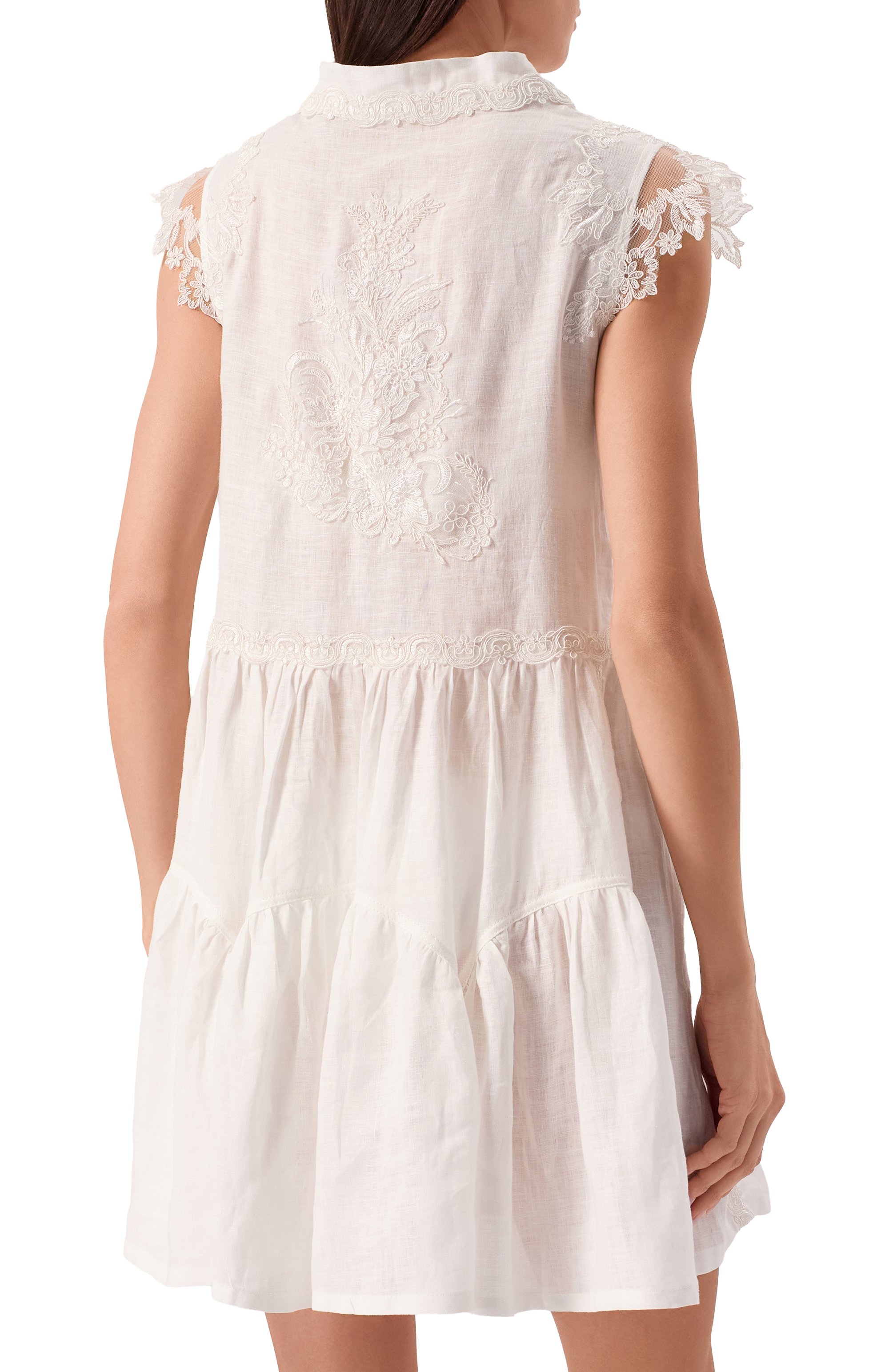 Платье изо льна и вискозы MAURIZIO белого цвета по цене 53250 руб., арт. W06050679, фото 4 Платье изо льна и вискозы MAURIZIO, арт. W06050679, фото 4