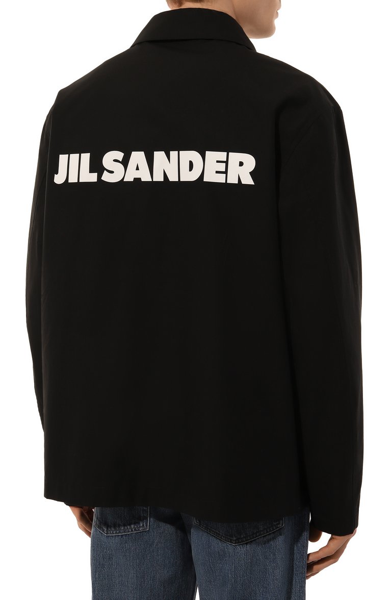 Мужская хлопковая куртка-рубашка JIL SANDER черного цвета, арт. J23BN0003-J45026 | Фото 4 (Рукава: Длинные; Длина (верхняя одежда): Короткие; Драгоценные камни: Проставлено; Материал подклада: Хлопок; Материал сплава: Проставлено; Кросс-КТ: Легкие; Стили: Кэжуэл; Мужское Кросс-КТ: Куртка-рубашка)